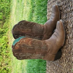 Ariat women's cowboy boot size 8B